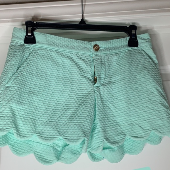 Lilly Pulitzer Buttercup Shorts - Picture 1 of 1